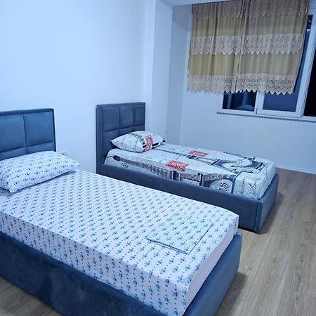 Geljus Apartment 2 Tirana Exterior photo